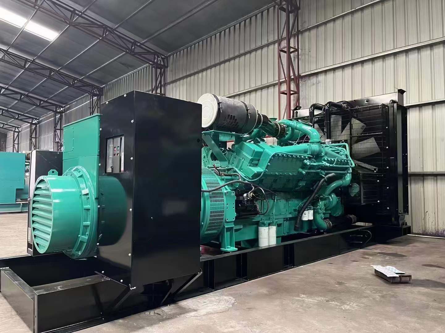 西陵如何降低 800kW 柴油发电机输出电流的波动？