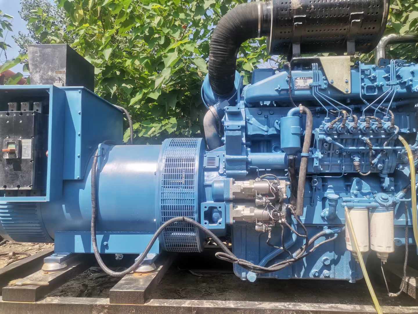 西陵详细说明降低 800kW 柴油发电机输出电流波动的方法