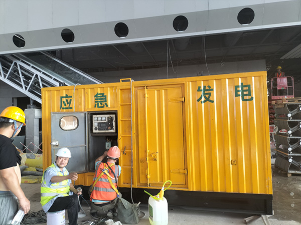 西陵怎样判断空气滤清器是否需要更换？