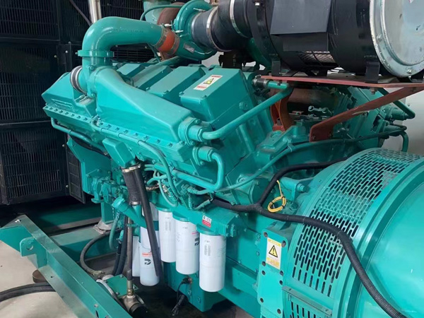 西陵更换100kW柴油发电机组机油时，需要注意哪些事项？