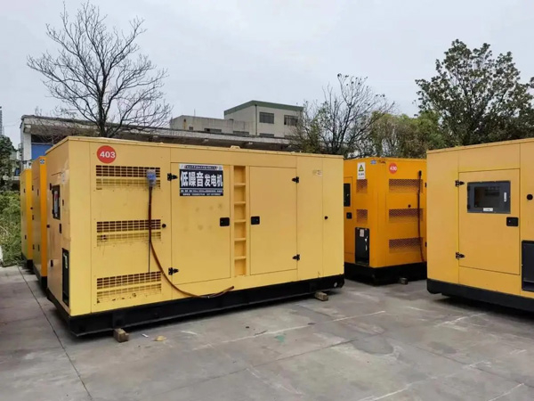 西陵如何检查柴油发电机的空气滤清器是否需要更换？